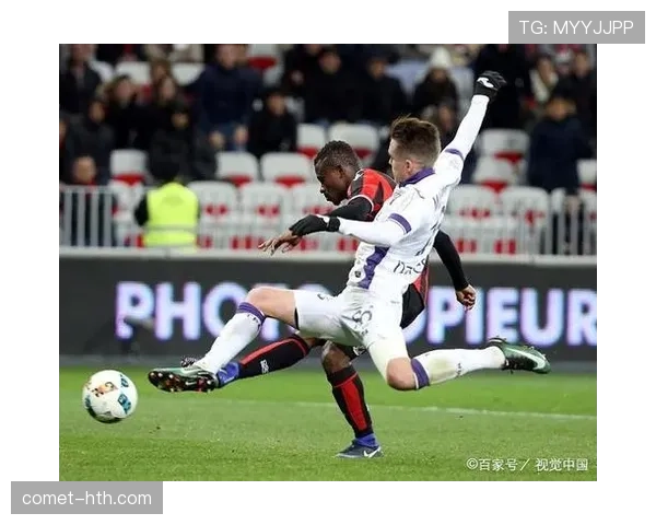 兰斯新赛季表现回升，球队状态回暖引发关注