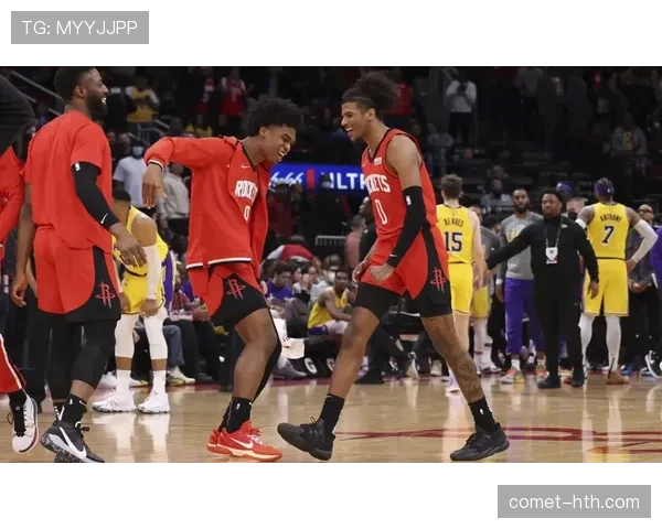 兹沃勒比赛精彩瞬间引爆球迷热议，球队表现成焦点