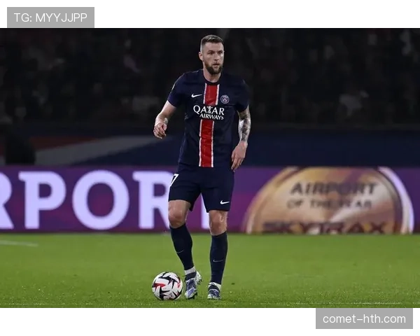 什克里尼亚尔防守能力持续提升,助力球队筑牢后防增强竞争力 什克里尼亚尔防守能力持续提升,助力球队筑牢后防增强竞争力